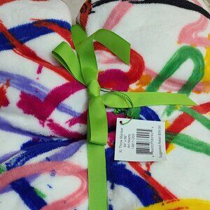 New With Tags Vera Bradley Colorful XL Throw Blanket Art Hearts 94 by 66